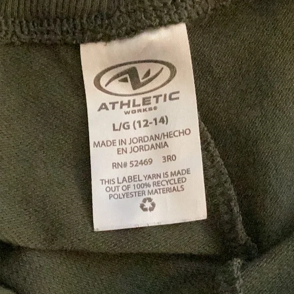 Olive Green Casual Shorts - Picture 6 of 6